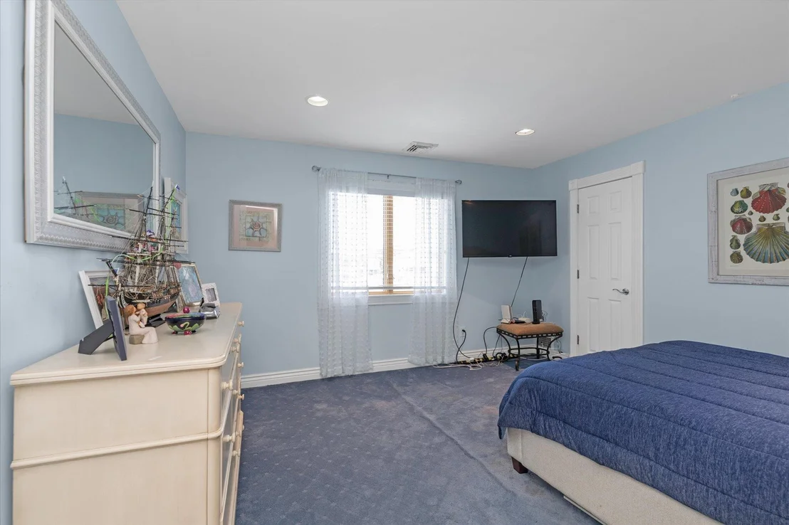 Photo of 2940 Lee Place