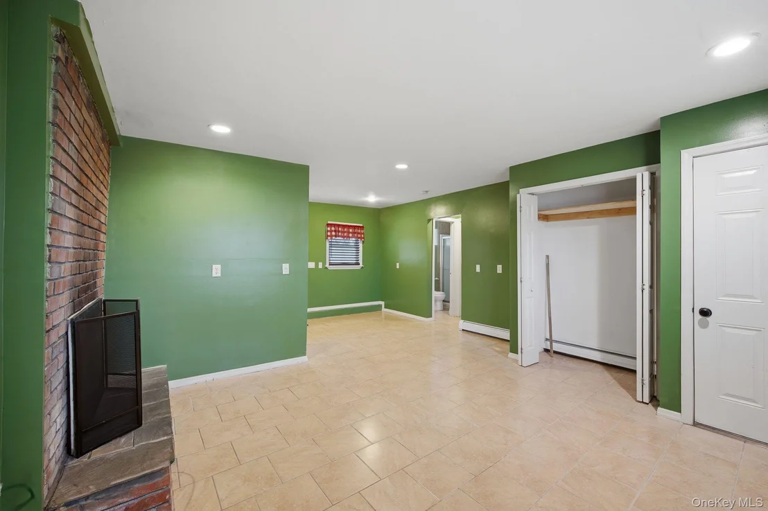 Photo of 36 Edgewater Drive