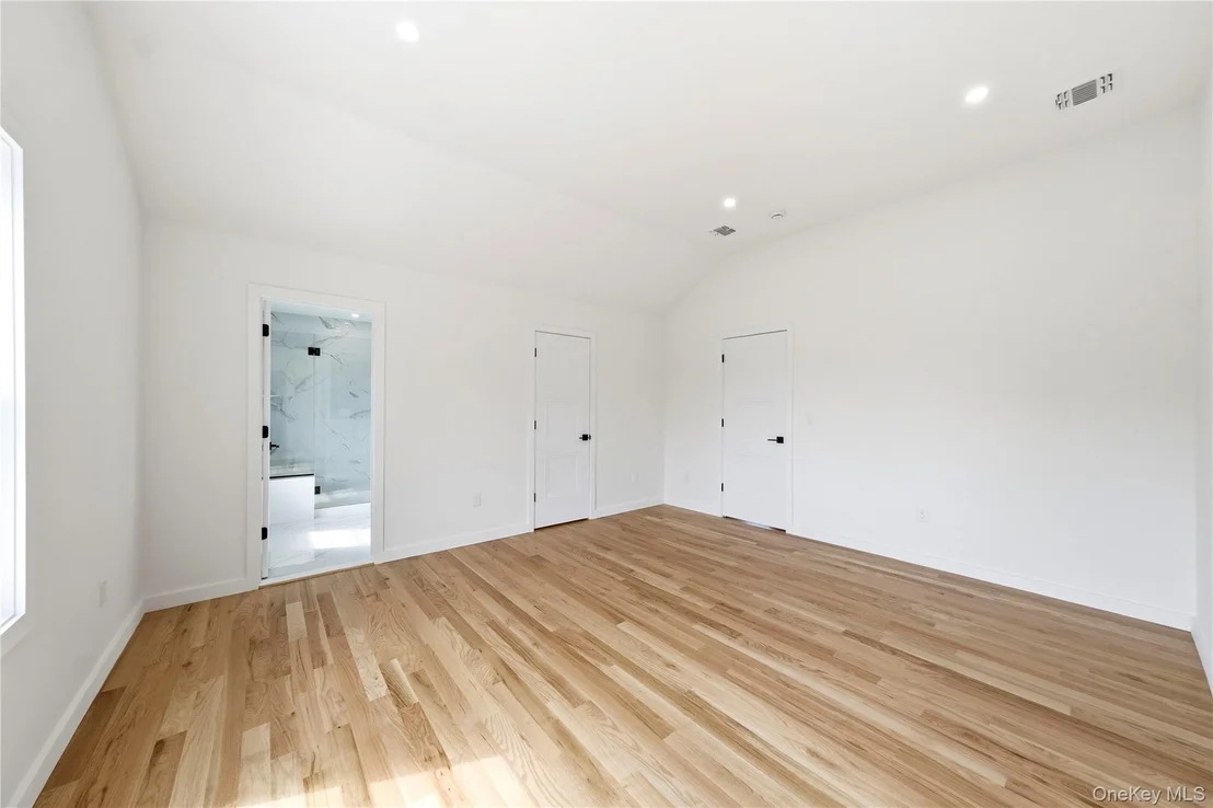 Photo of 152 Jayne Avenue