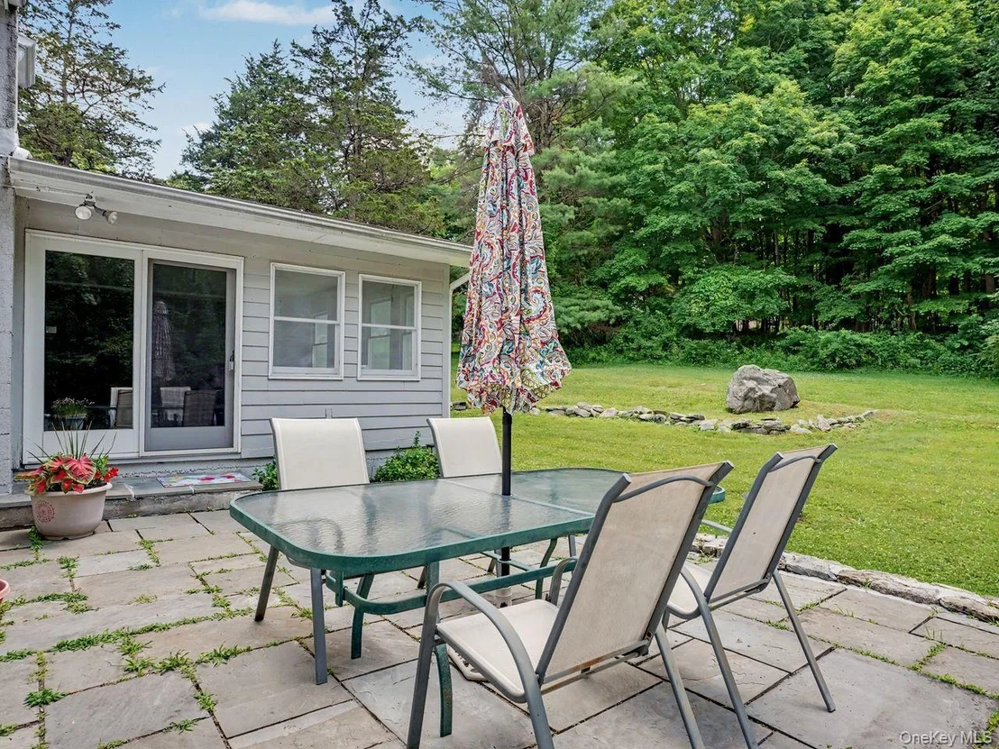 Photo of 11 Leona Drive