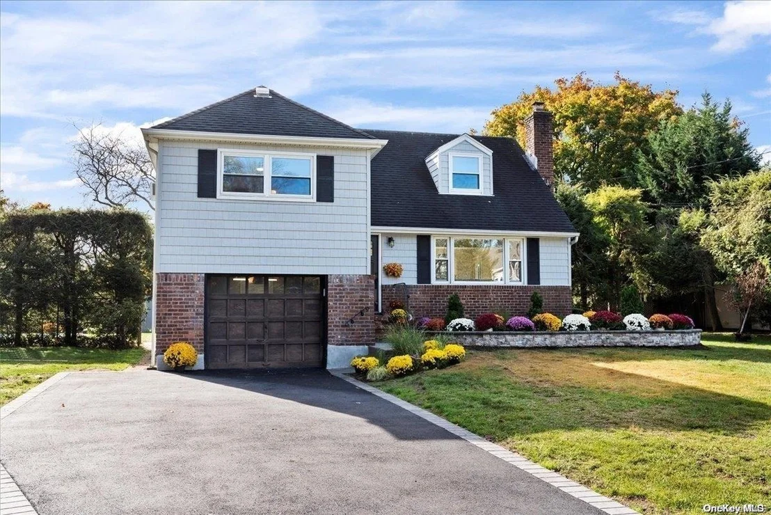 Photo of 35 Parkview Circle S