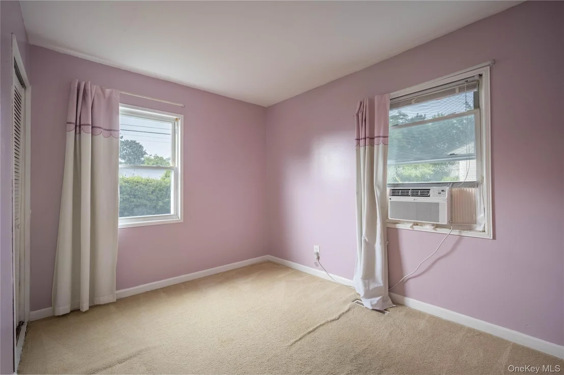 Photo of 32 Peter Cooper Drive