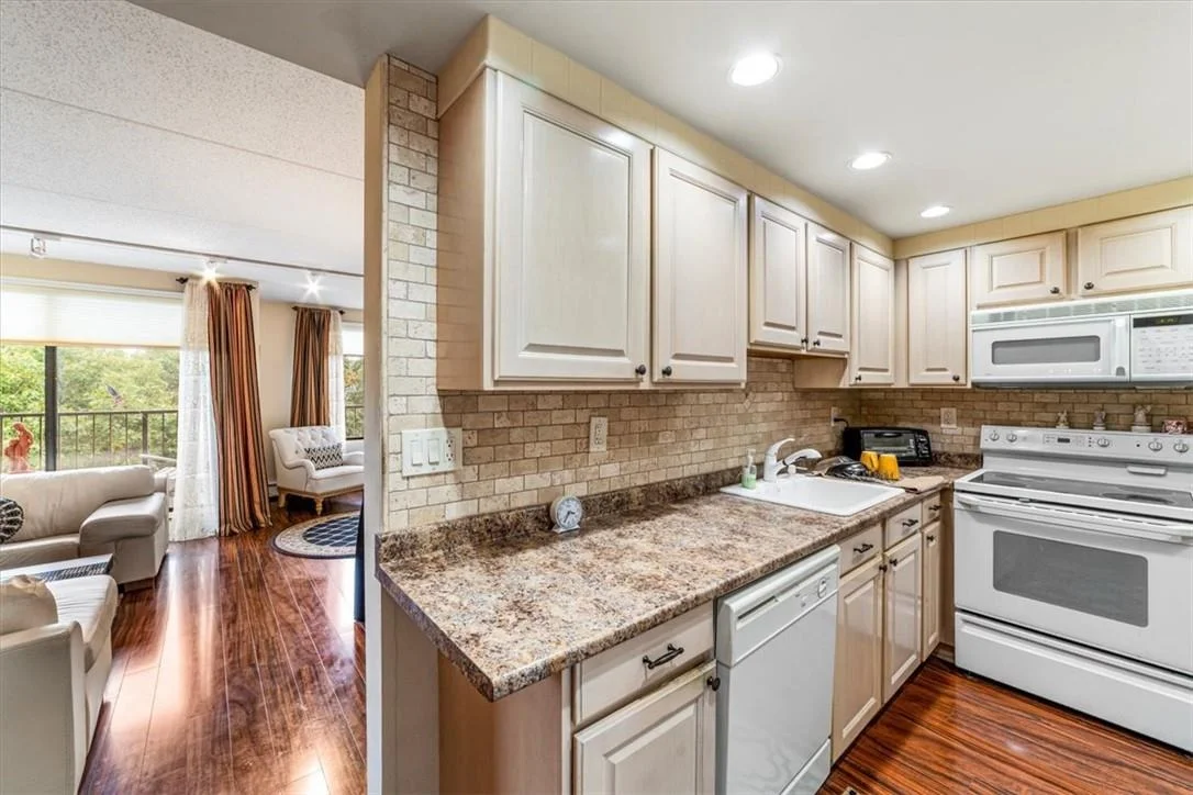 Photo of Unit PH8E at 150 Overlook Avenue