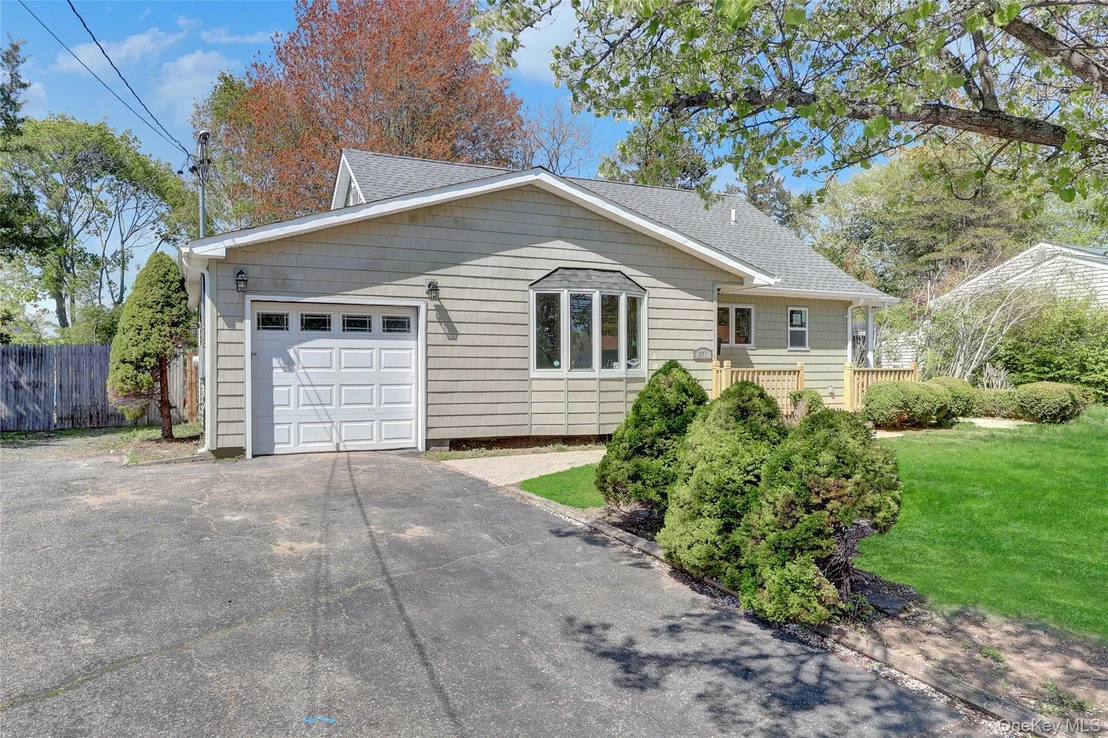 Photo of 339 Barton Avenue
