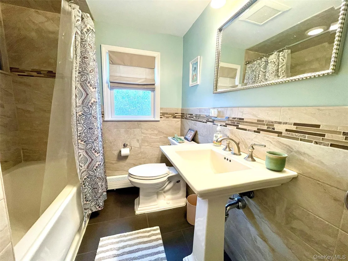 Photo of 4 Sylvan Way