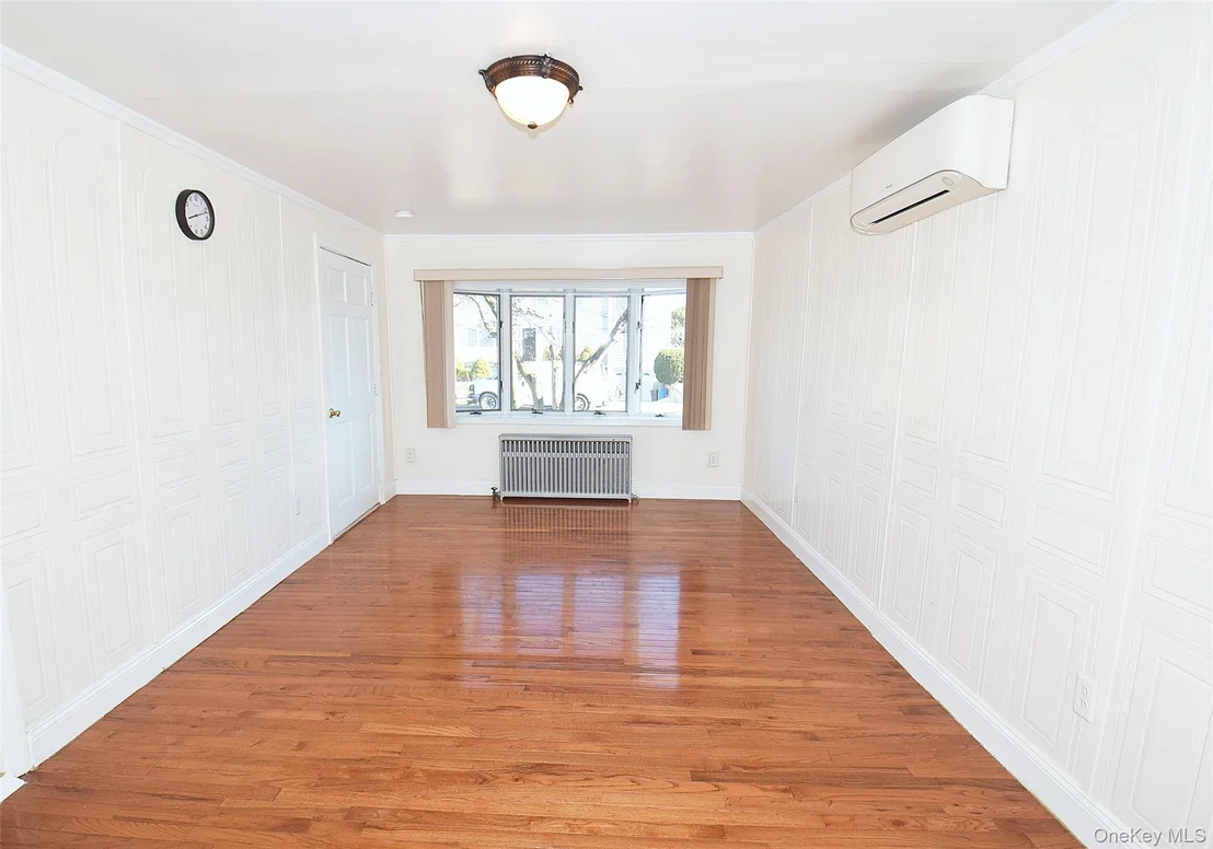 Photo of 76 Hoffman Avenue