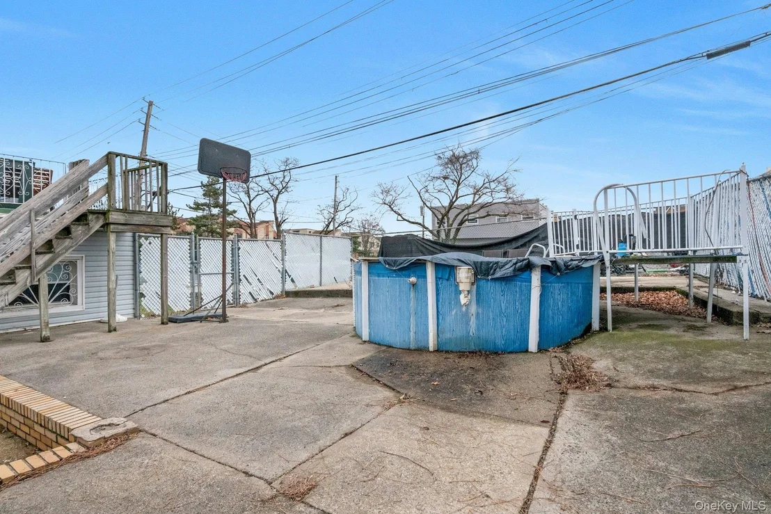 Photo of 1103 Stadium Avenue