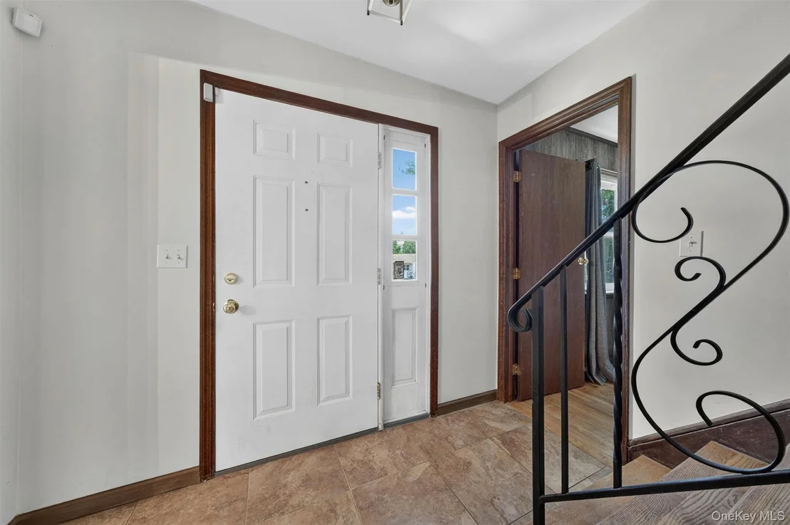 Photo of 33 Winchester Drive