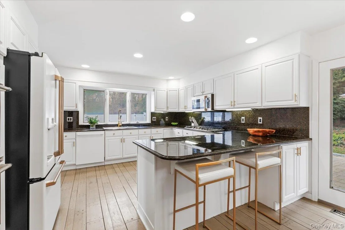 Photo of 38 Brevoort Lane