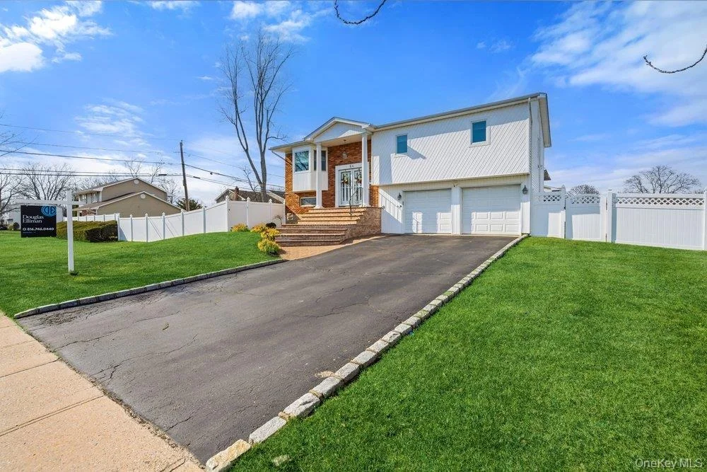 Photo of 64 Marquette Drive