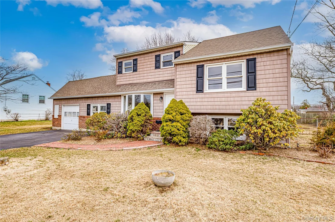 Photo of 855 Pease Lane