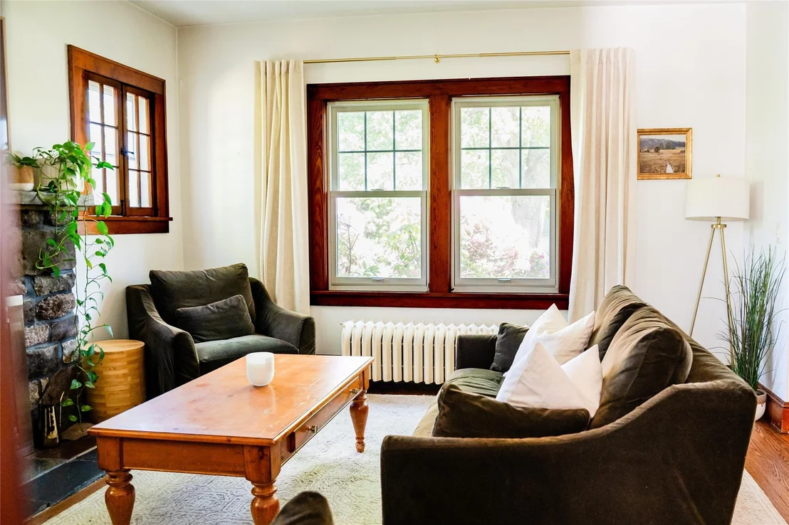 Photo of 222 Lakeside Road