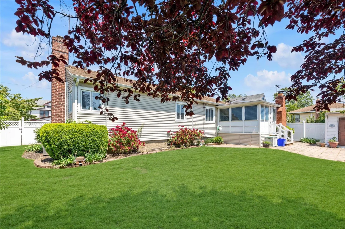 Photo of 12 Crowell Place
