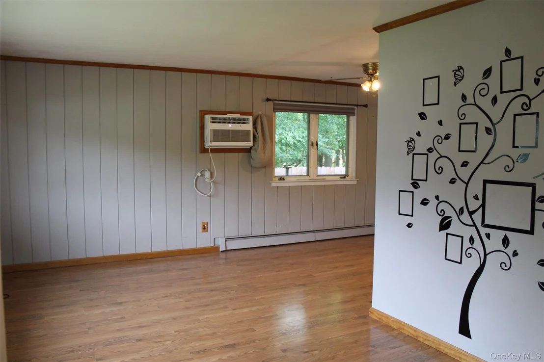 Photo of 92 Lombardy Drive