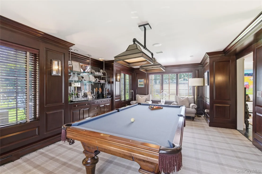 Photo of 17 Quaker Ridge Drive