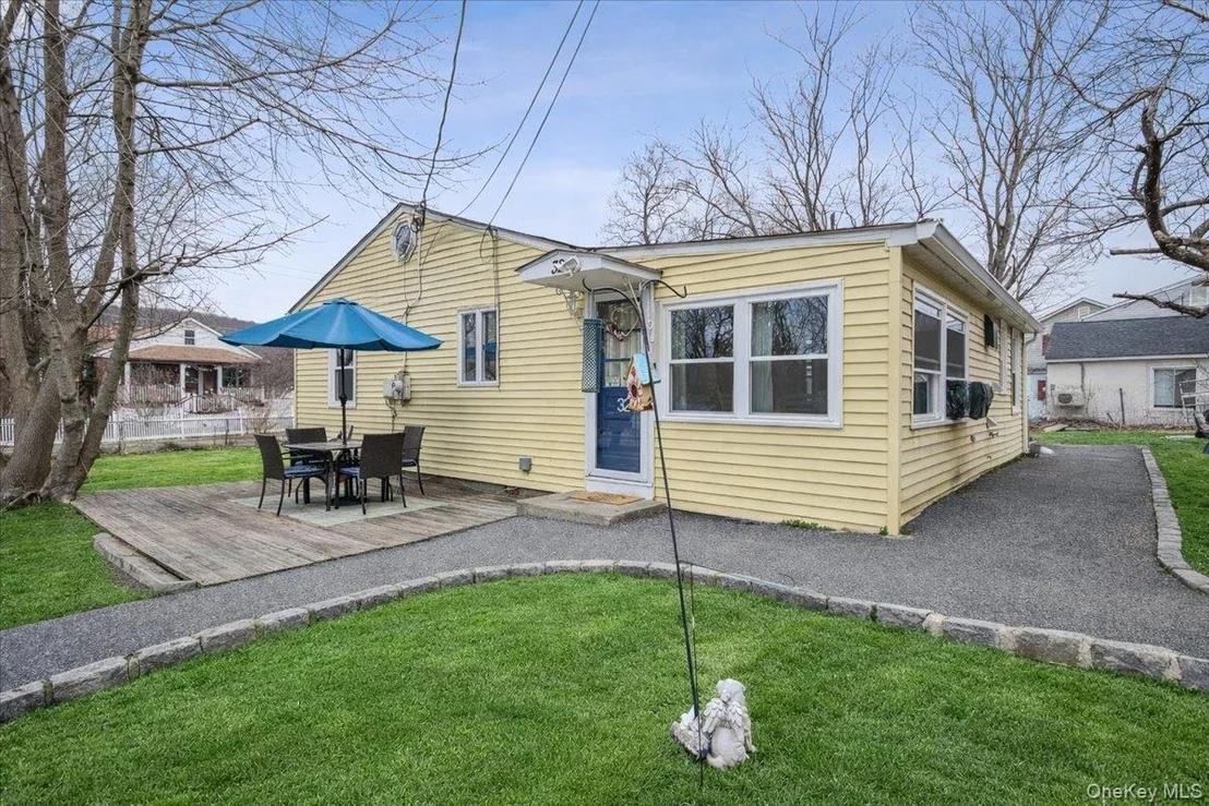Photo of 32 Stanwich Road
