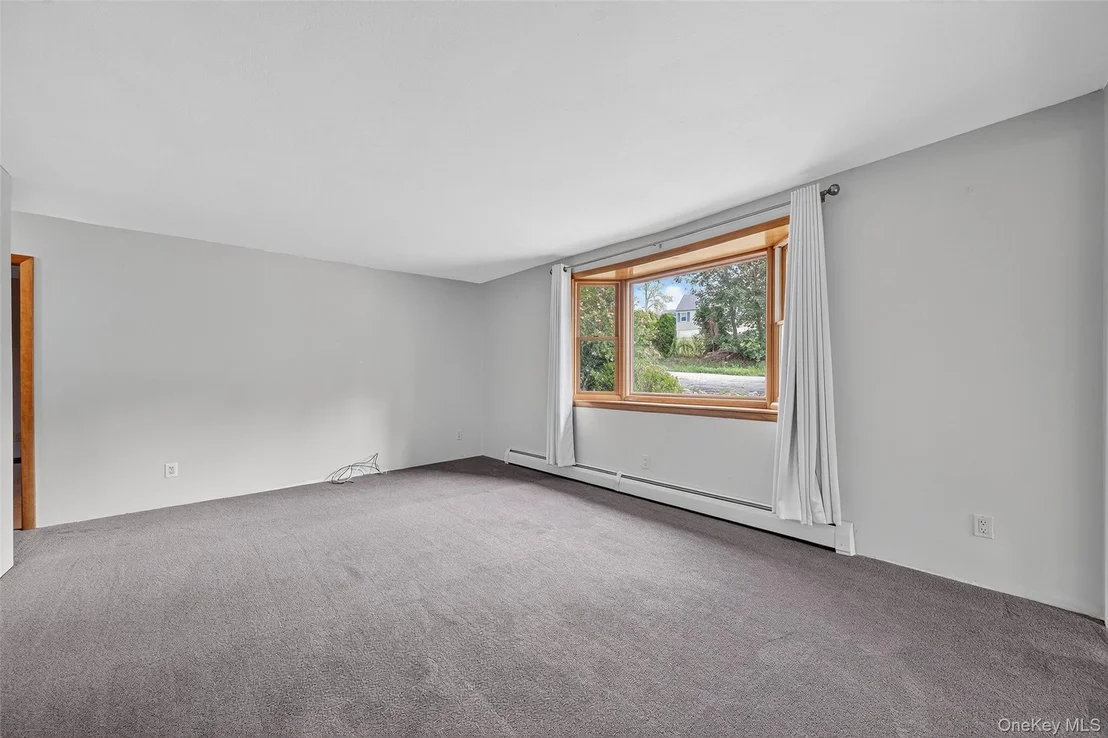 Photo of 125 Putnam Drive