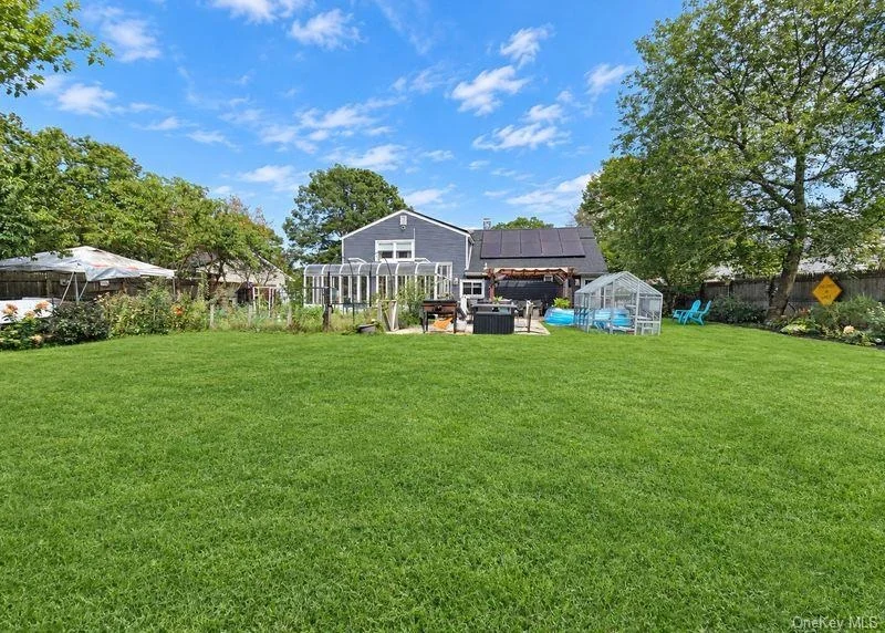 Photo of 76 Corbin Avenue