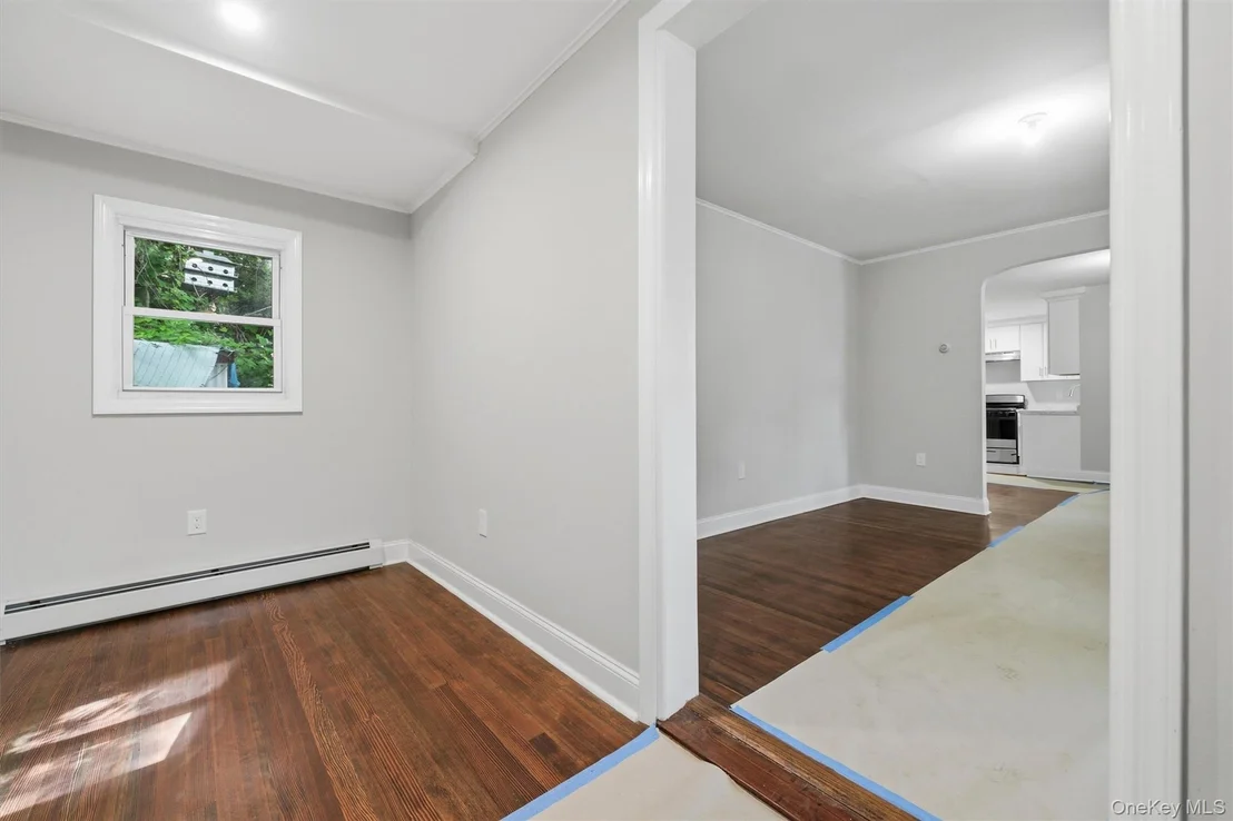 Photo of 669 N Division Street
