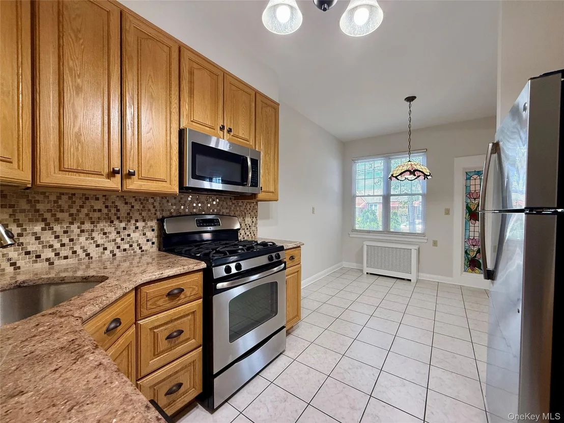 Photo of 5962 69th Lane