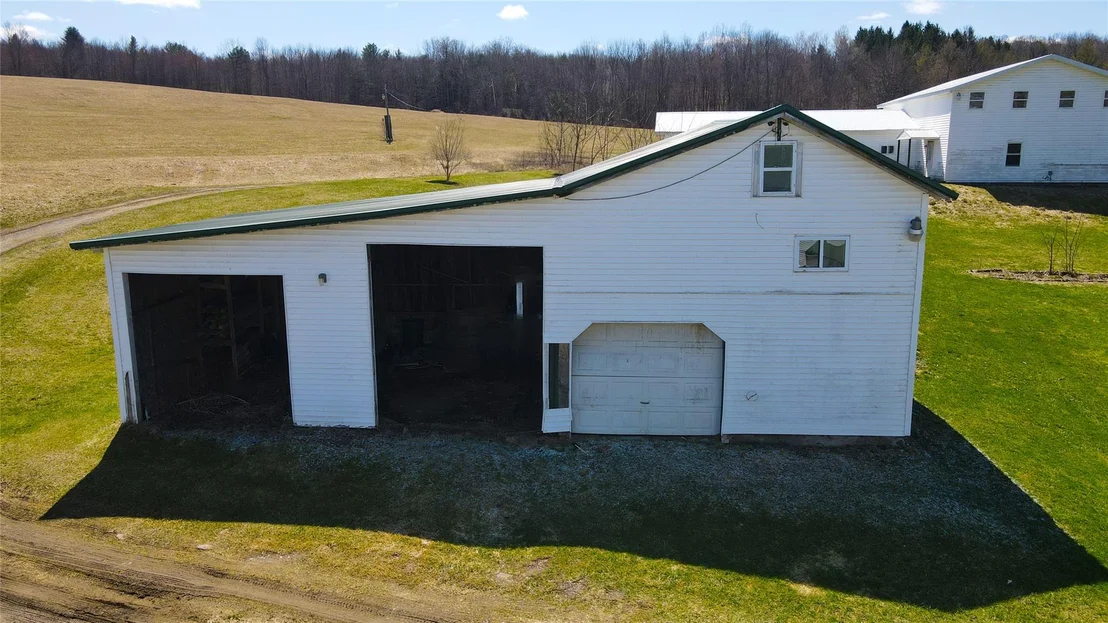 Photo of 892 Bowbell Road