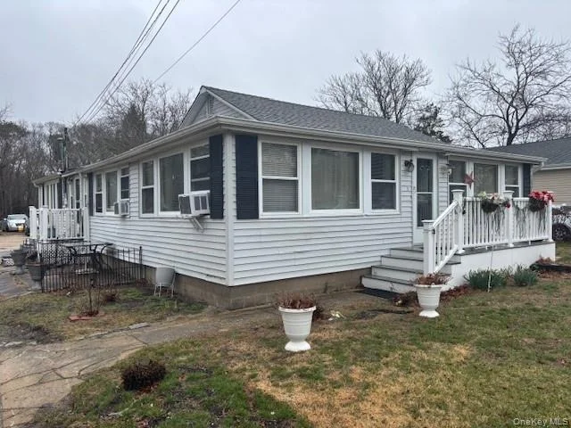 Photo of 112 Priscilla Avenue