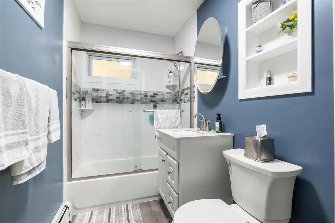 Photo of 98 Bluespruce Road