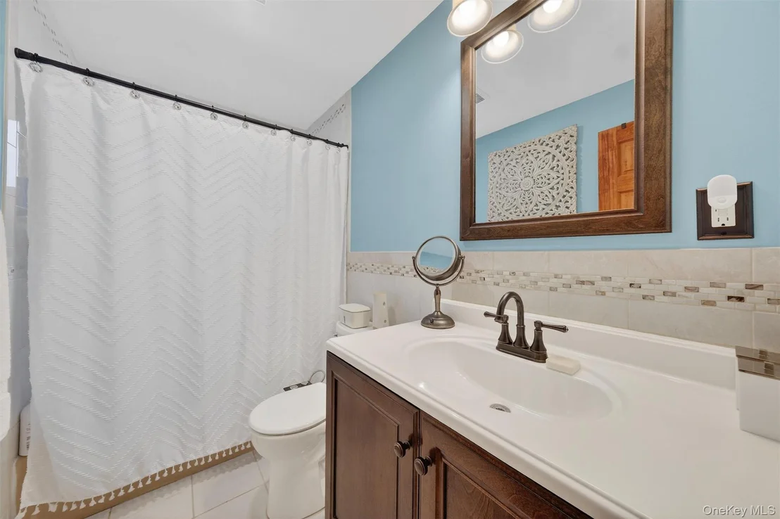 Photo of 8 Van Wyck Drive