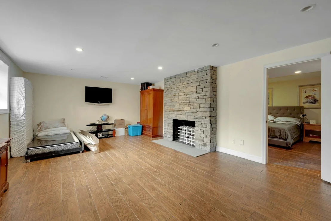 Photo of 33 Orchard Drive