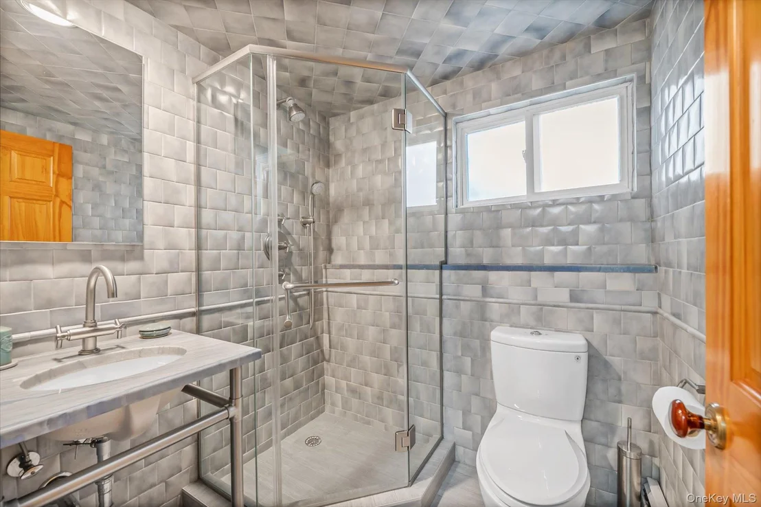 Photo of 740 Kearny Drive