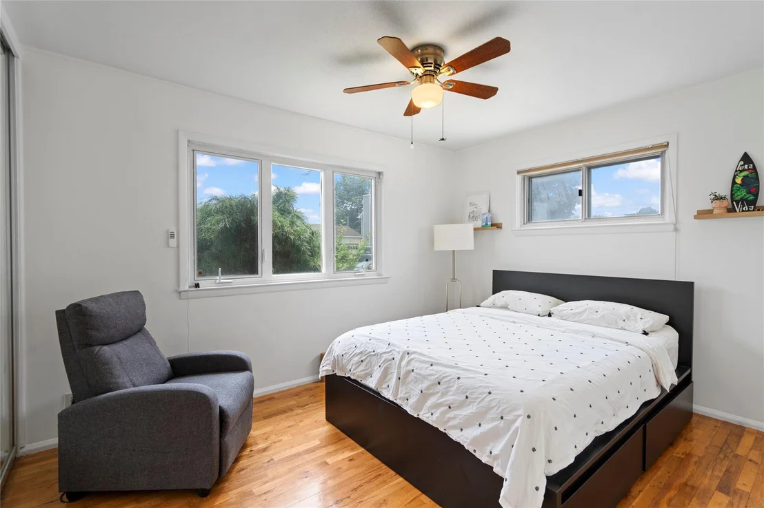 Photo of 10 Lillian Lane