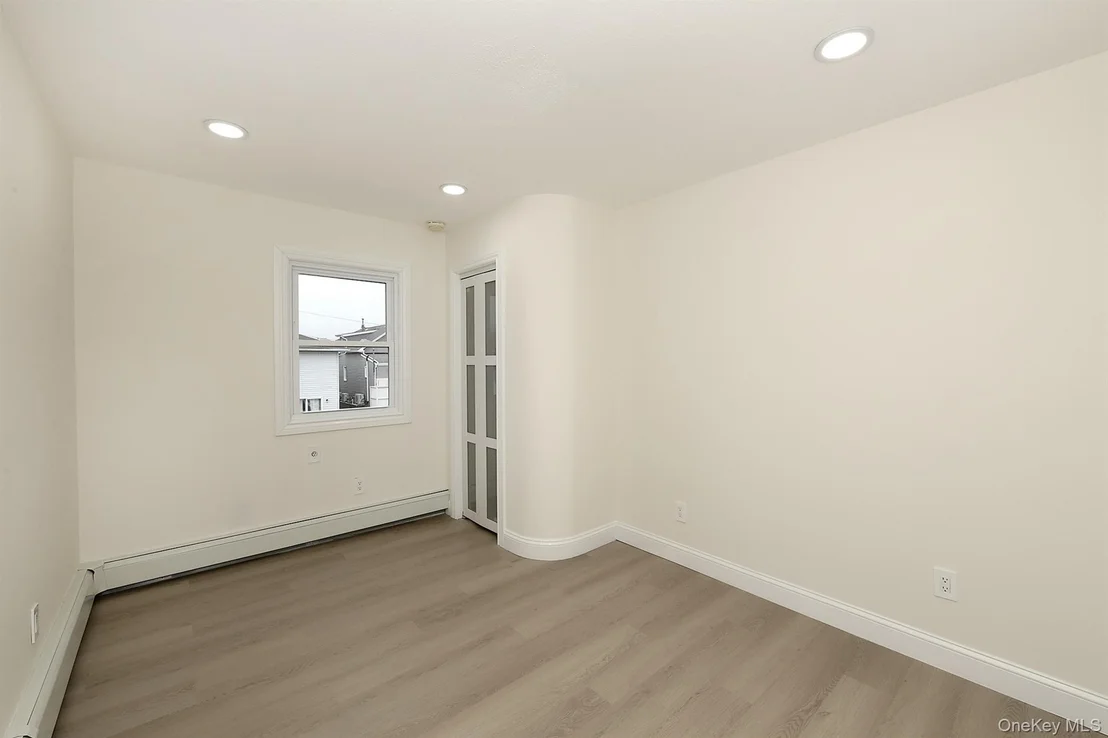 Photo of 116 Beach Avenue
