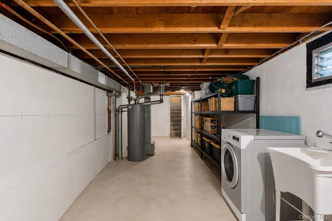 Photo of 52 Larry Road S