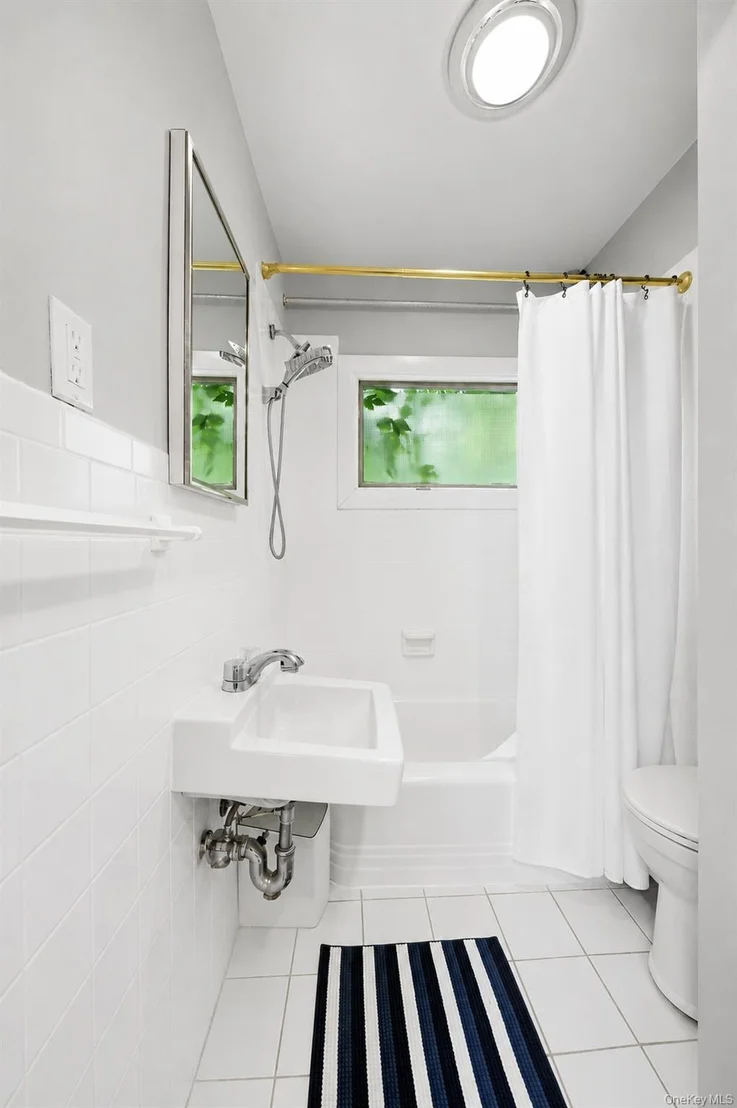 Photo of 86 Maple Street