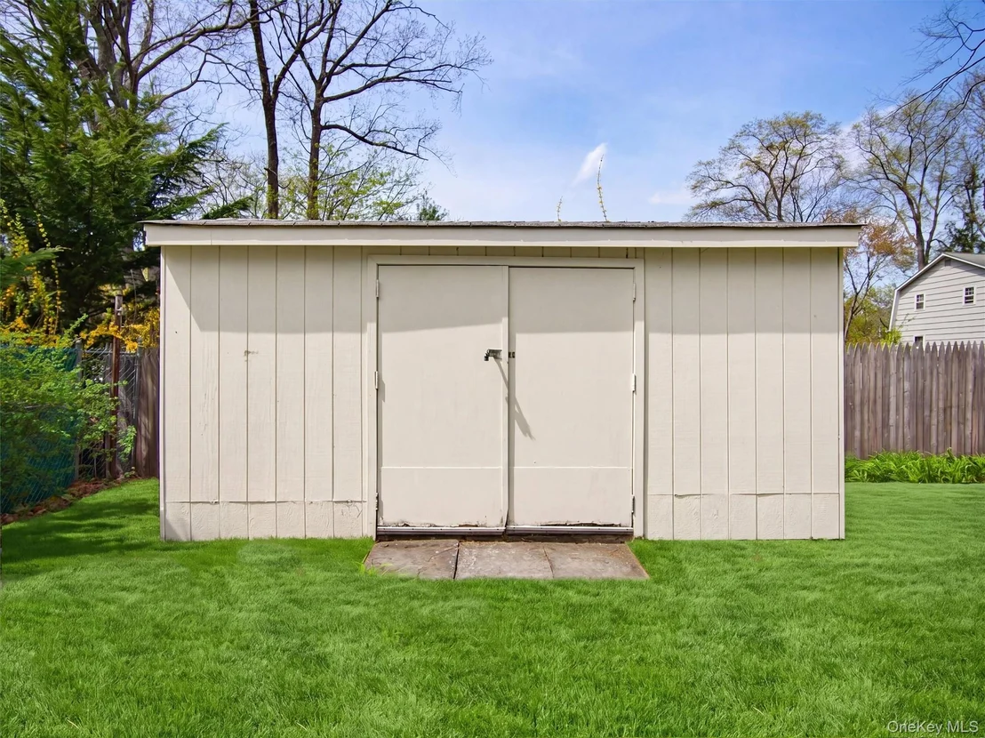 Photo of 11 Willow Drive
