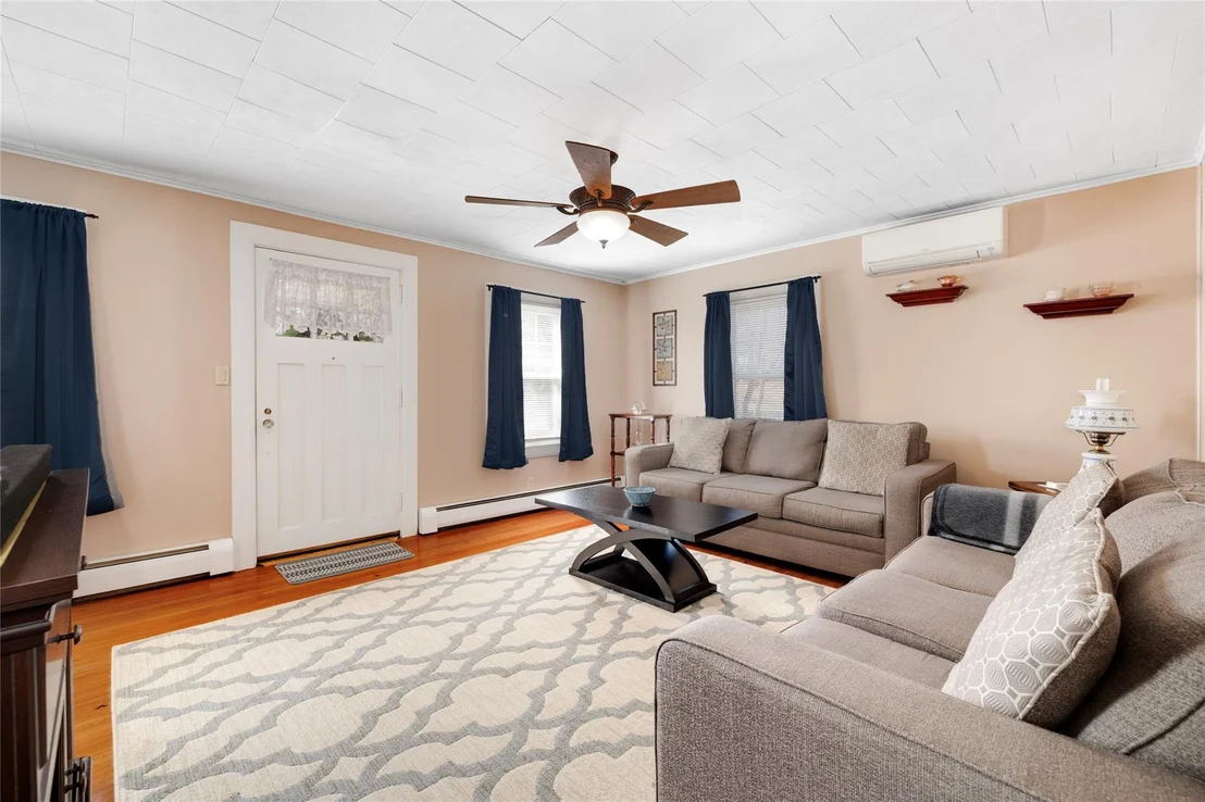 Photo of 47 Pine Avenue