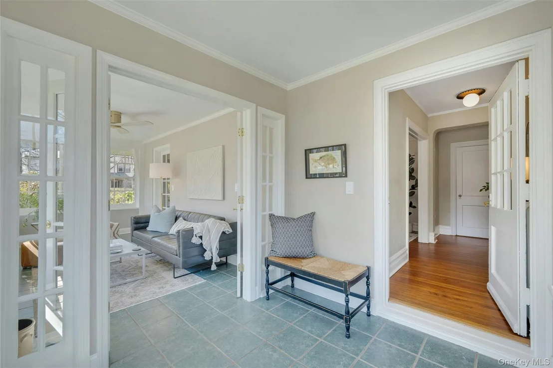 Photo of 5 Witherbee Avenue