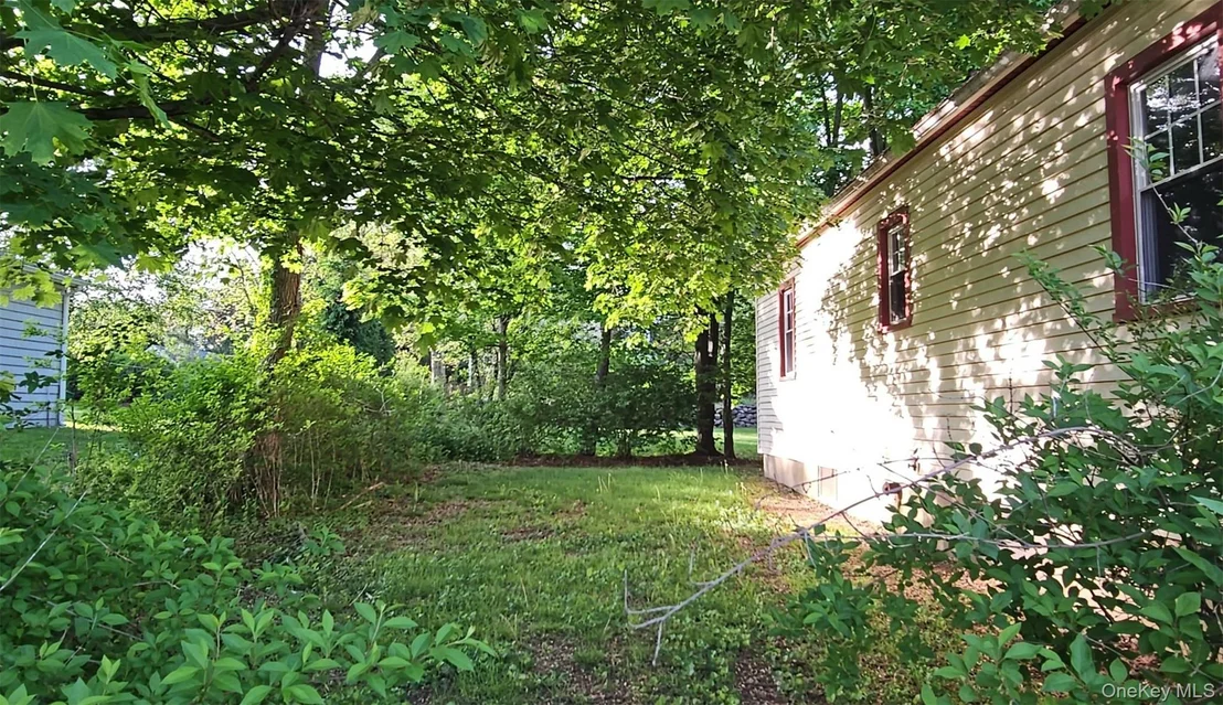 Photo of 233 Peaceable Hill Road