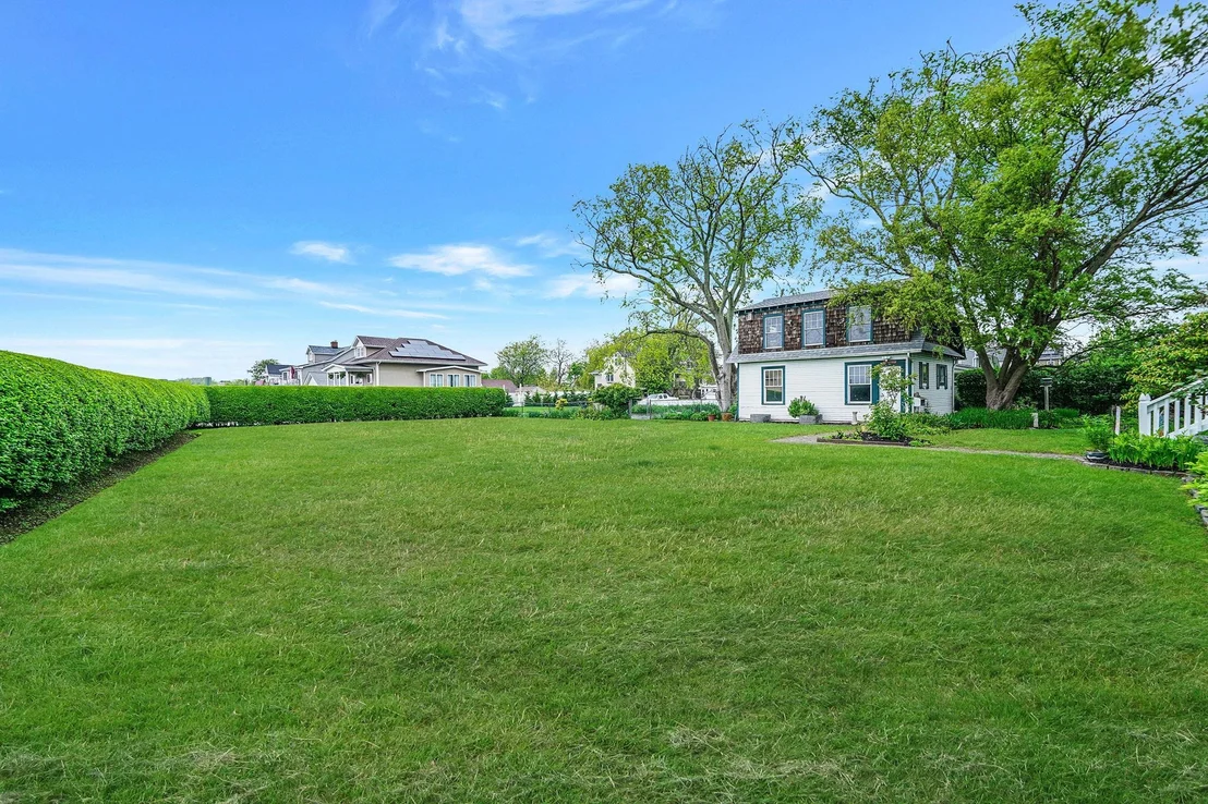 Photo of 19 Brightwood Street