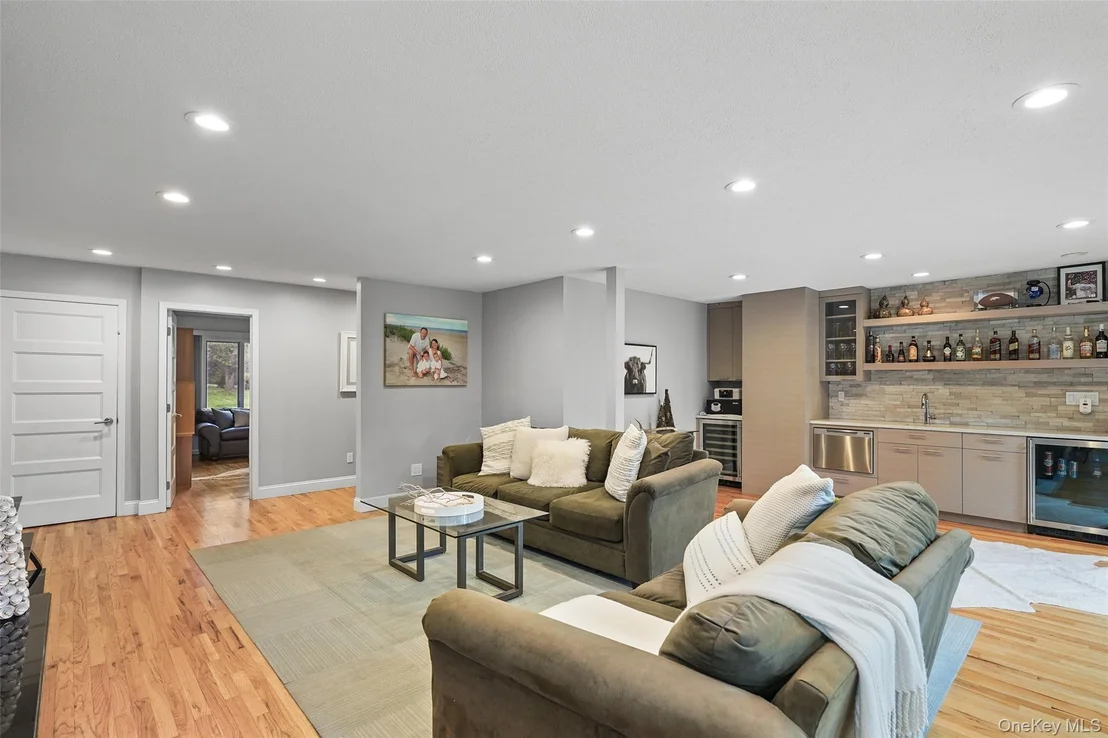 Photo of 40 Brae Burn Drive