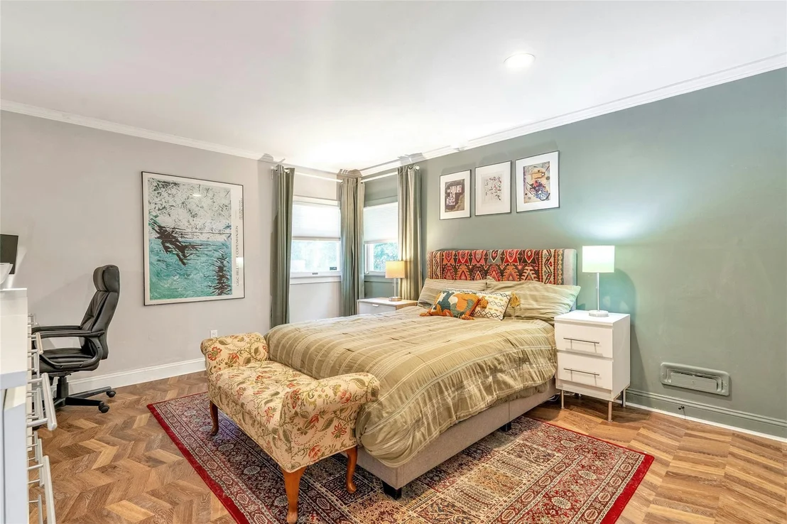 Photo of 142 Sutton Drive