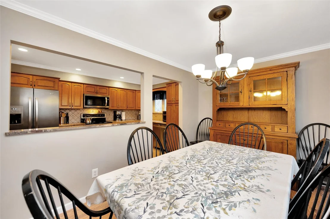 Photo of 4 Brooktree Circle