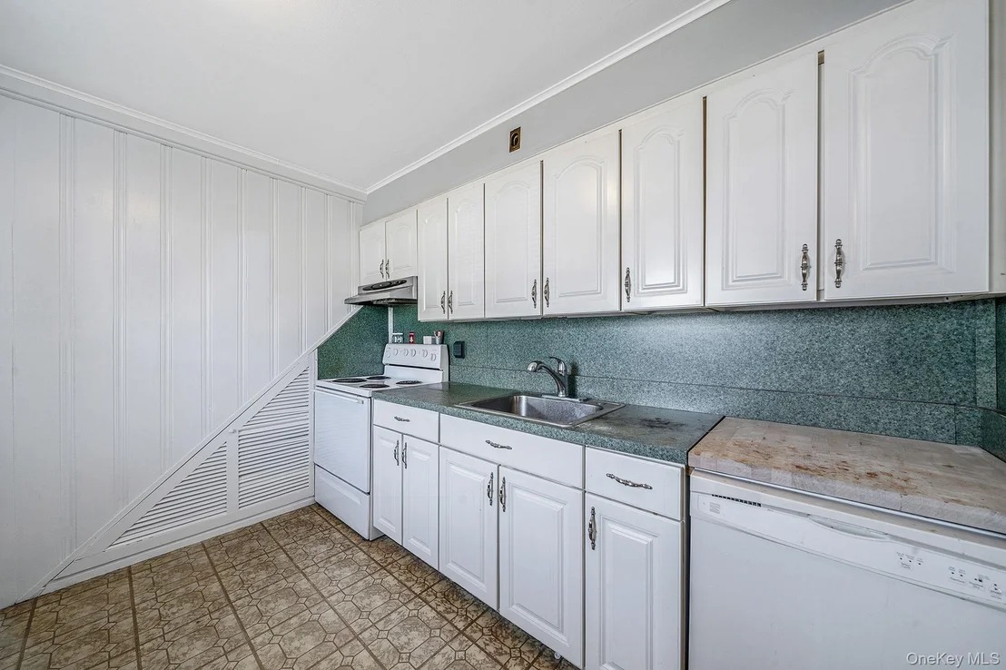 Photo of 48 Hollyhock Road