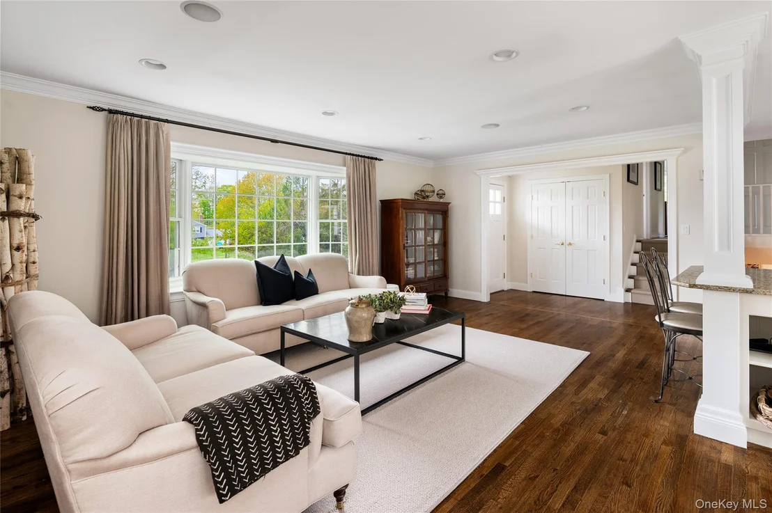 Photo of 8 Evergreen Row