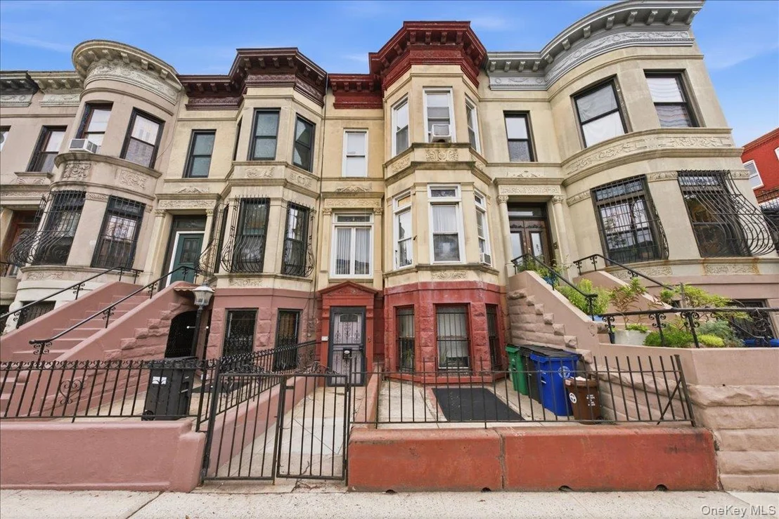 Photo of 210 Brooklyn Avenue