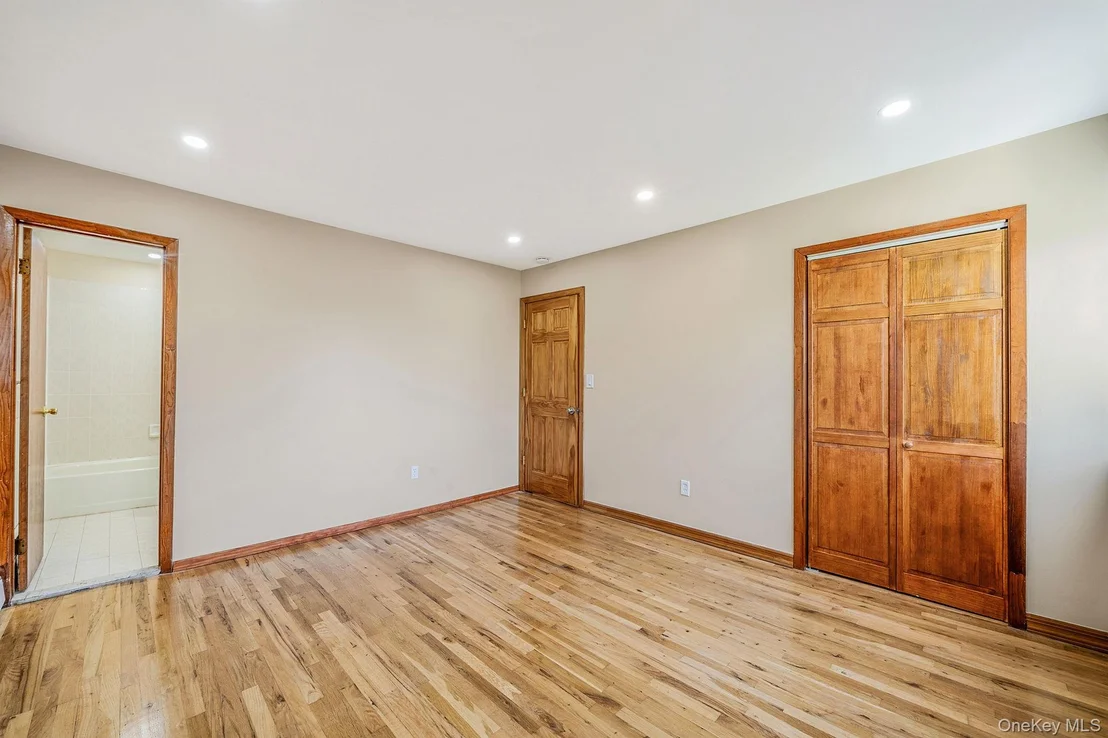 Photo of 4 Bay Place