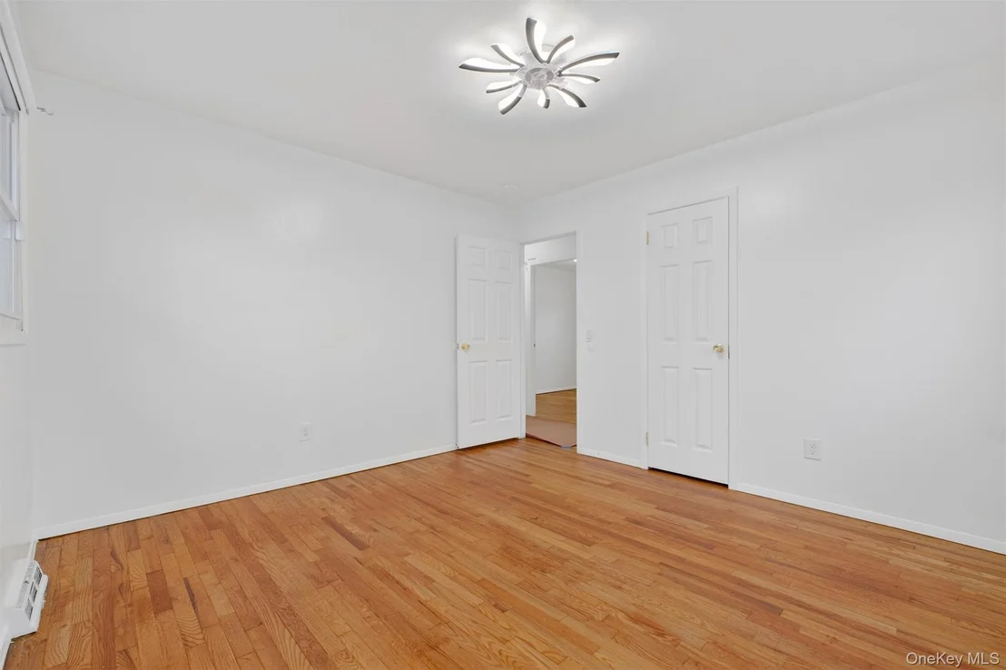 Photo of 18 Cardinal Drive