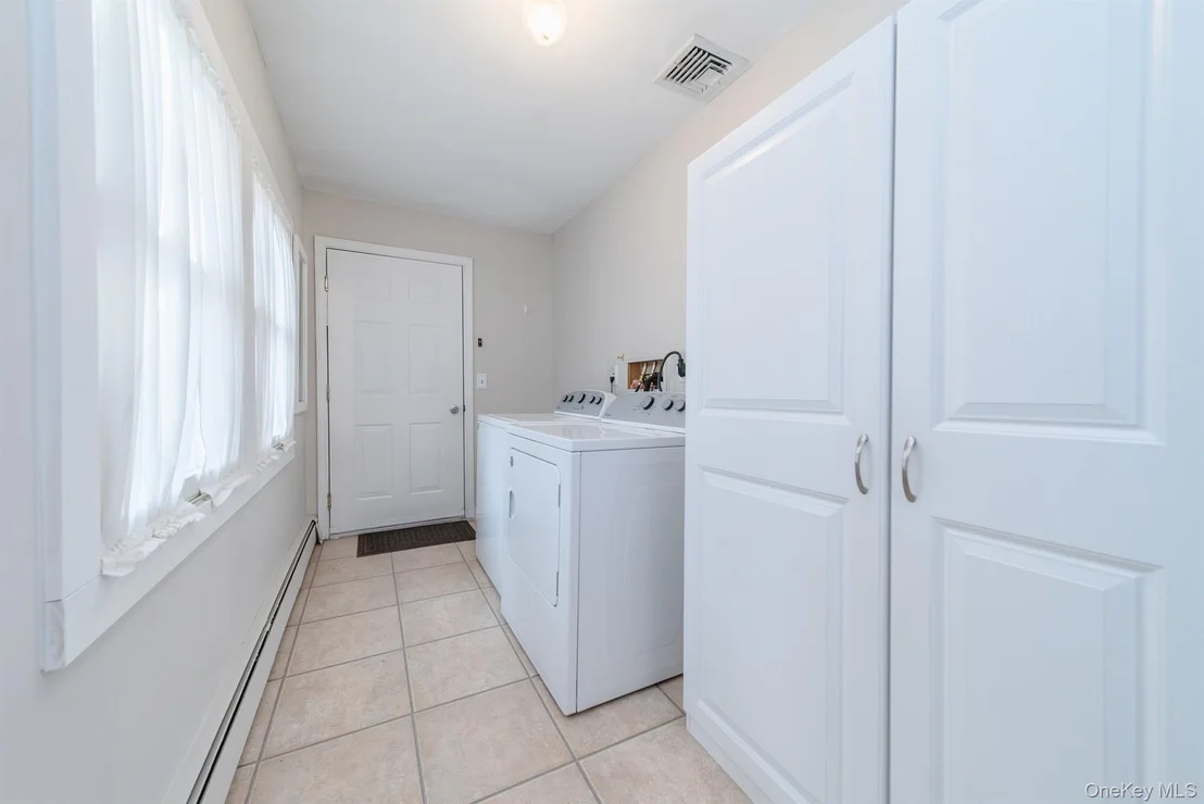 Photo of 37 Spaulding Lane