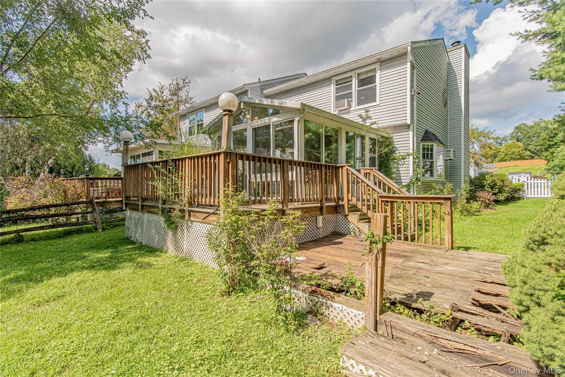 Photo of 218 Fishkill Landing