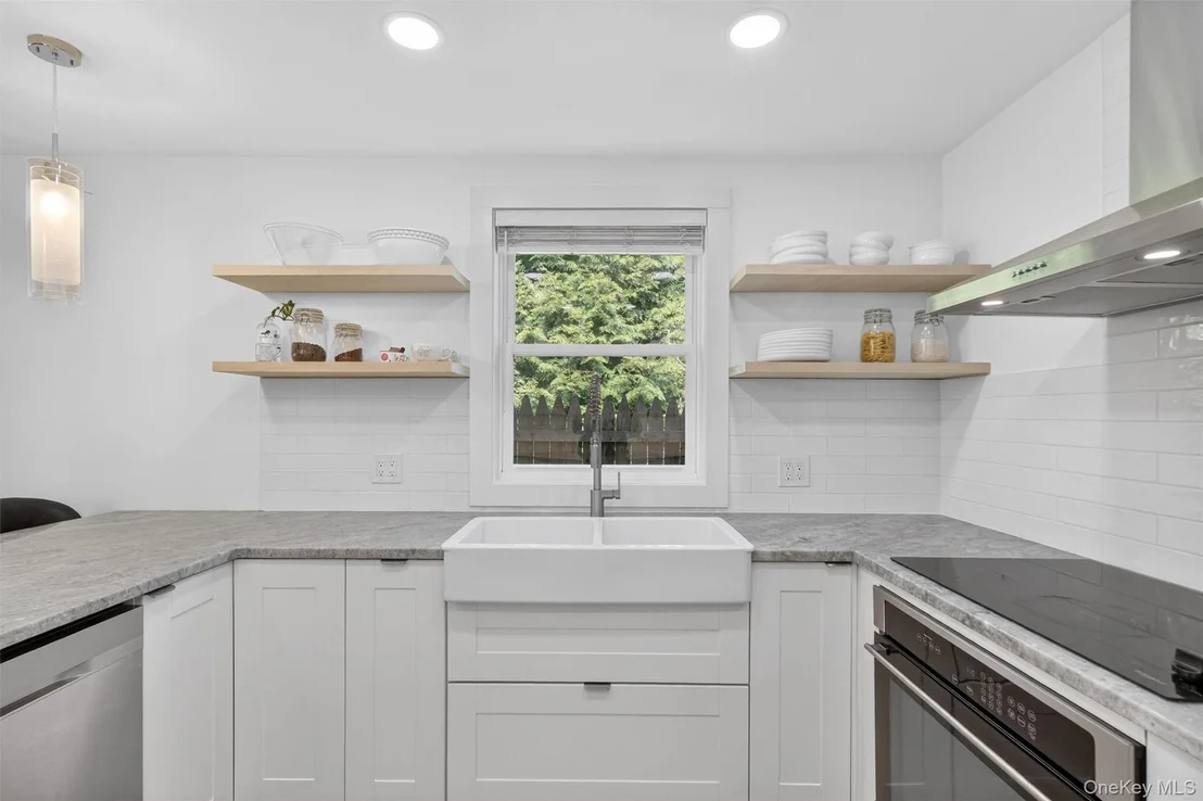 Photo of 28 Eastern Parkway